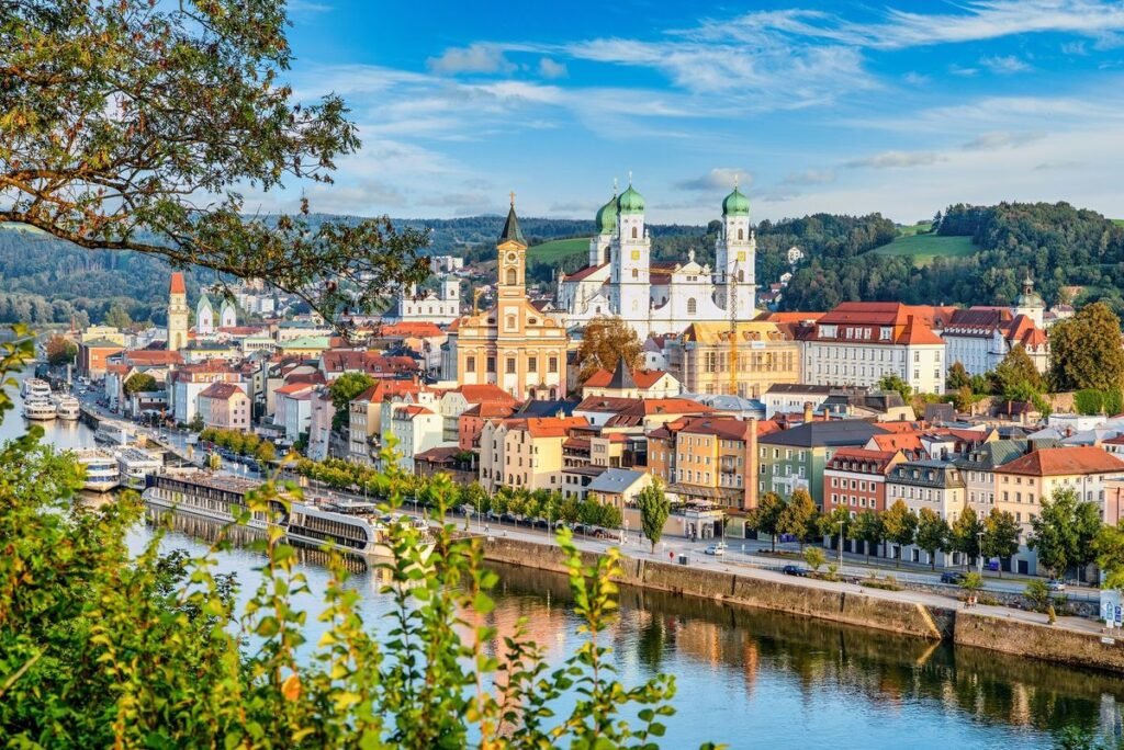 8 Smart Solo Weekend Trips Deals I Found Last Minute